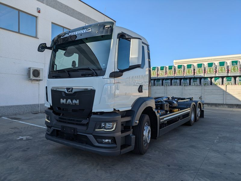 Крюковой мультилифт MOTRICE MAN 6x2 CON GANCIO SCARRABILE MAN TGS 26.480 6x2-4 BL CH: фото 1