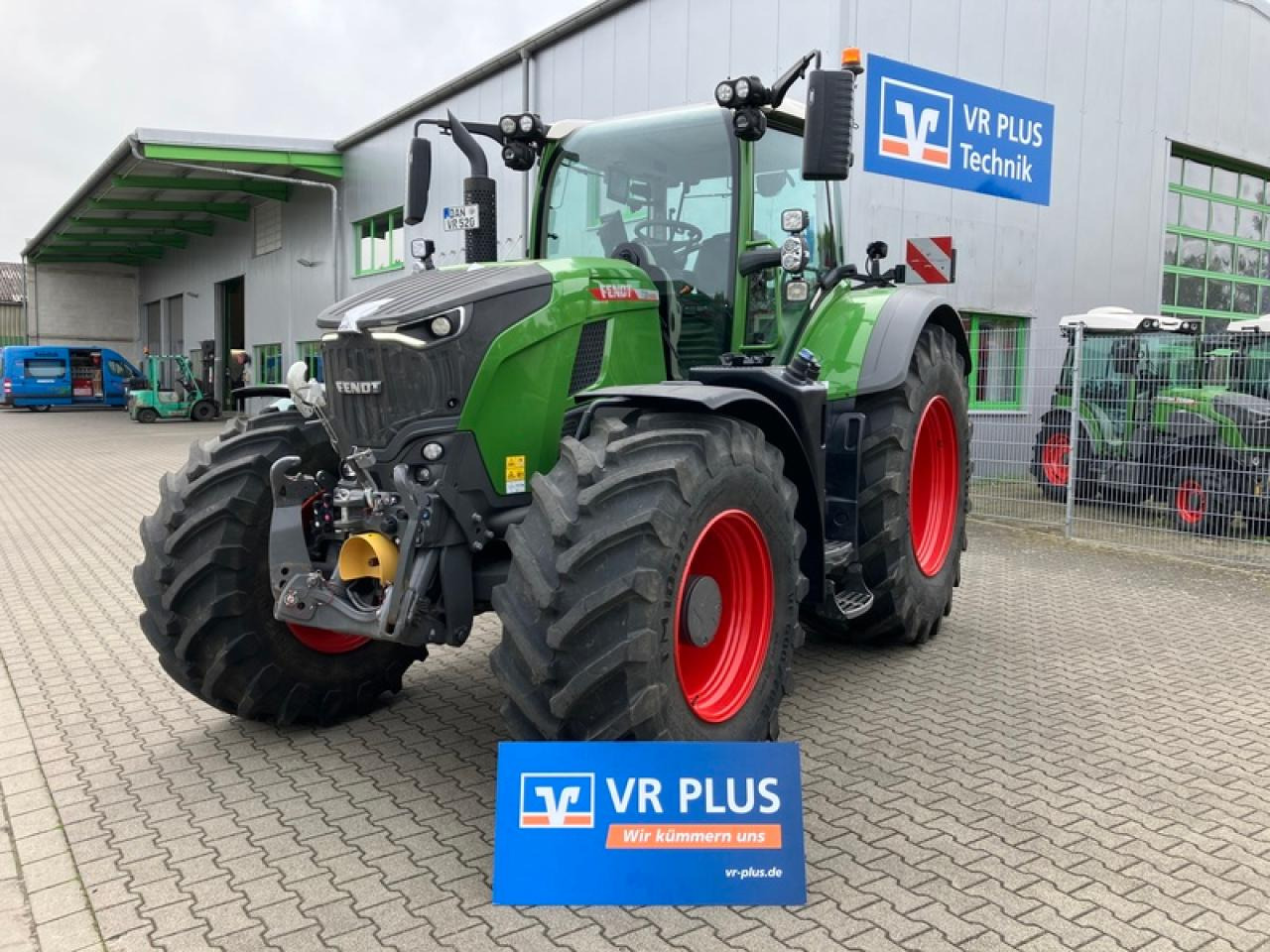 Fendt VARIO 720 - Трактор: фото 1 Fendt VARIO 720 - Трактор: фото 1