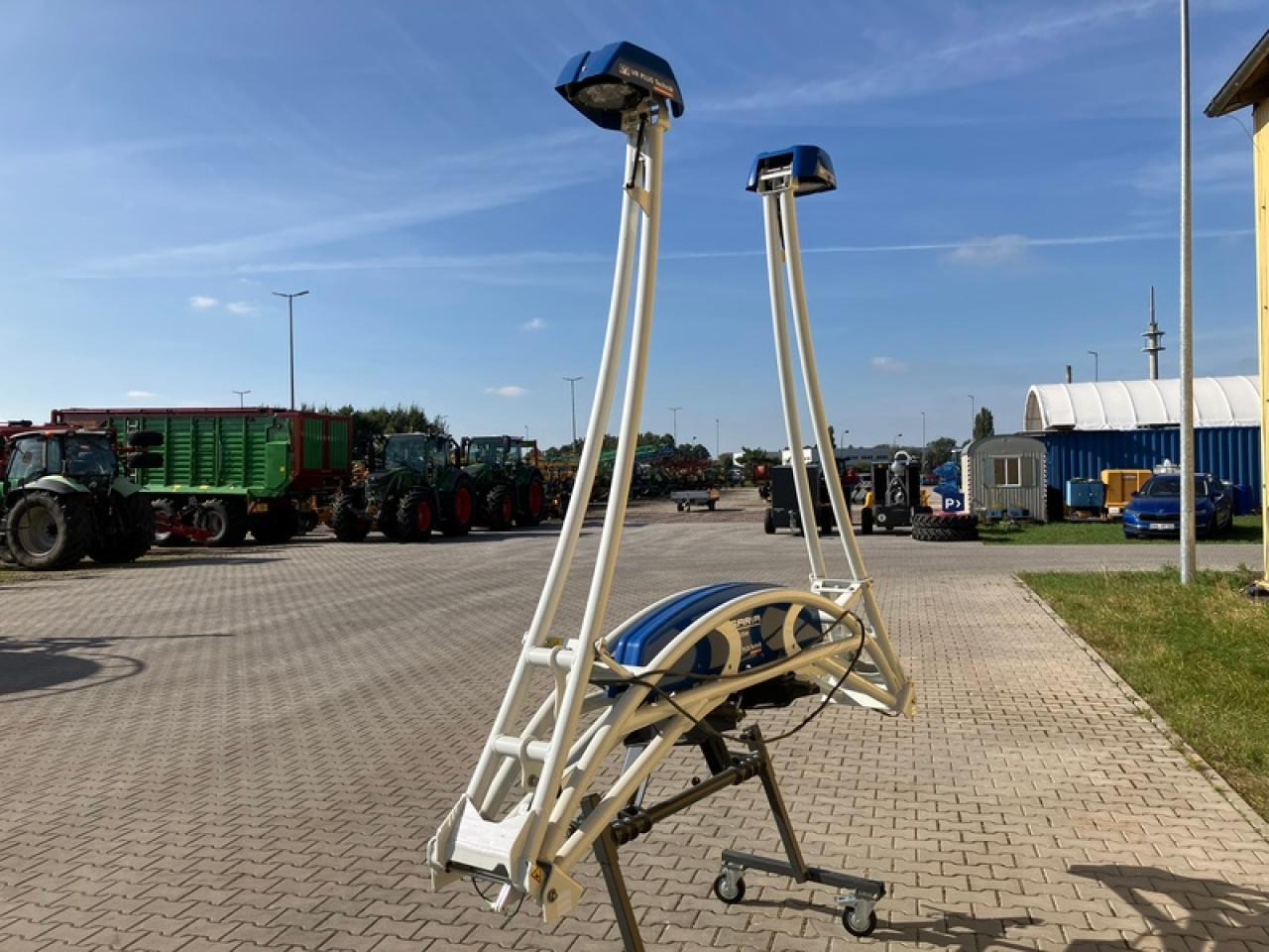 ISARIA PRO ACTIVE N-SENSOR - Система навигации: фото 2 ISARIA PRO ACTIVE N-SENSOR - Система навигации: фото 2