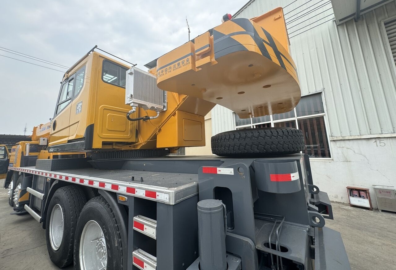 Мобильный кран XCMG XCT70 25ton 50ton 70ton 130ton: фото 7 Мобильный кран XCMG XCT70 25ton 50ton 70ton 130ton: фото 7