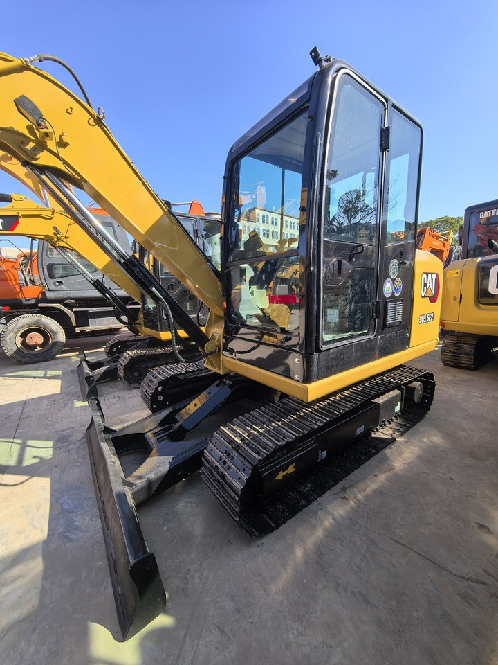 CAT 305.5E2 Excavator - Гусеничный экскаватор: фото 2 CAT 305.5E2 Excavator - Гусеничный экскаватор: фото 2