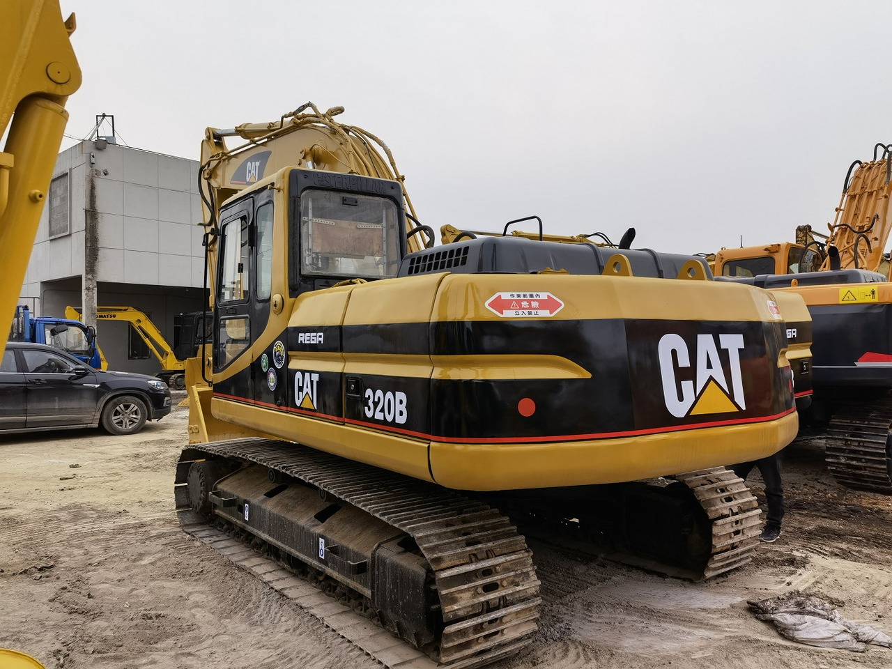 CAT 320B Excavator - Гусеничный экскаватор: фото 2 CAT 320B Excavator - Гусеничный экскаватор: фото 2