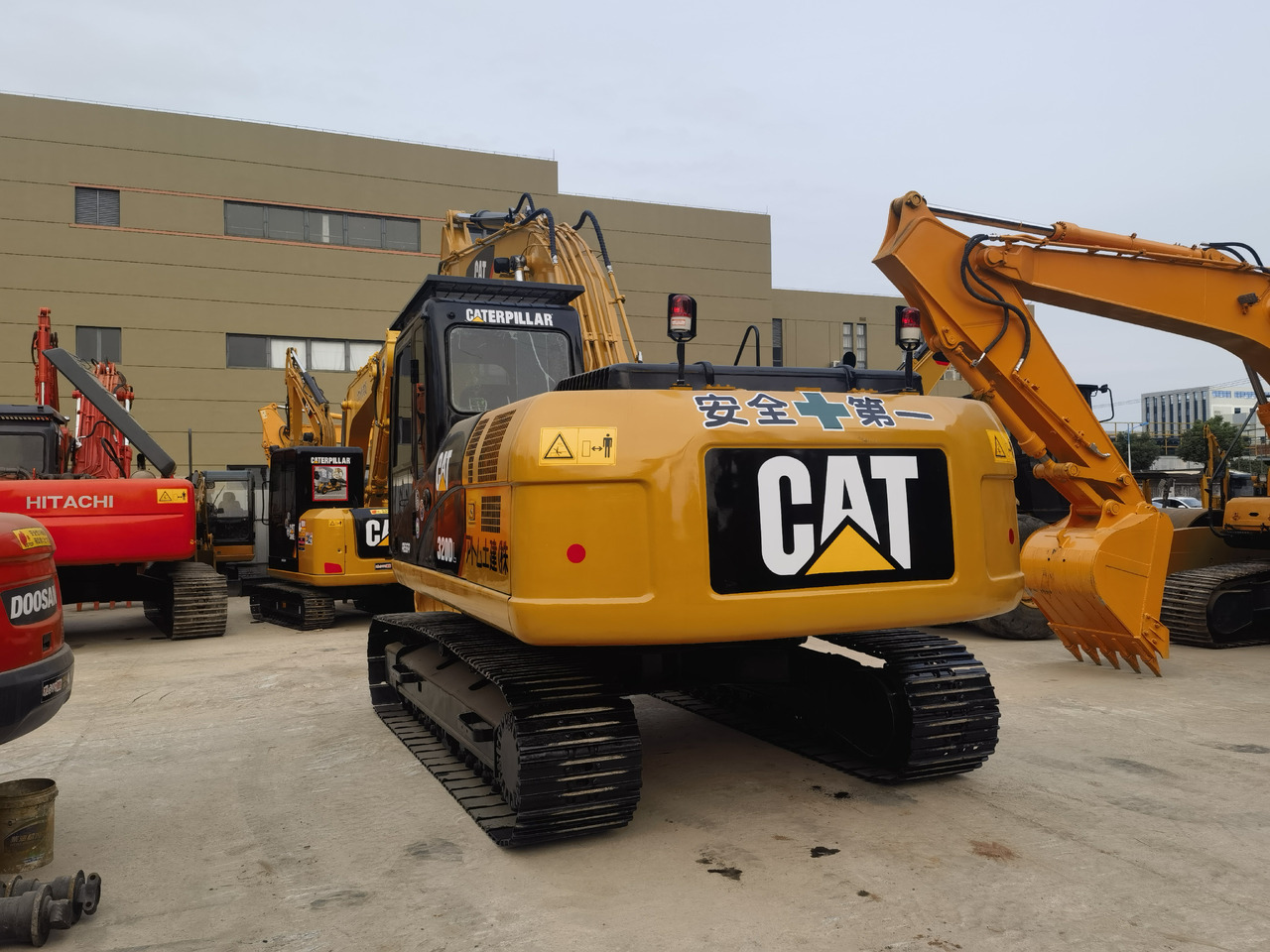 CAT 320DL Excavator - Гусеничный экскаватор: фото 4 CAT 320DL Excavator - Гусеничный экскаватор: фото 4