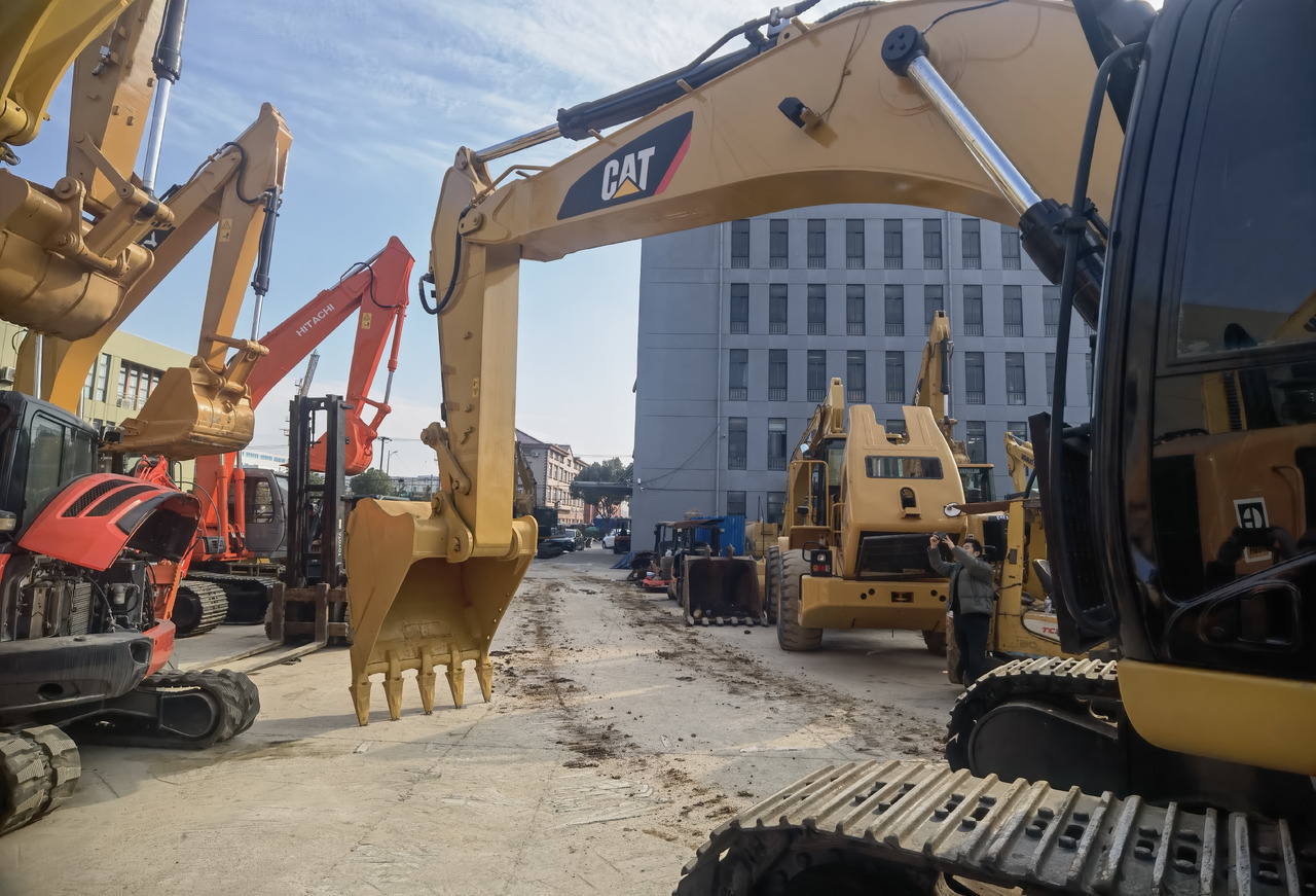 CAT 330D2L Excavator - Гусеничный экскаватор: фото 4 CAT 330D2L Excavator - Гусеничный экскаватор: фото 4