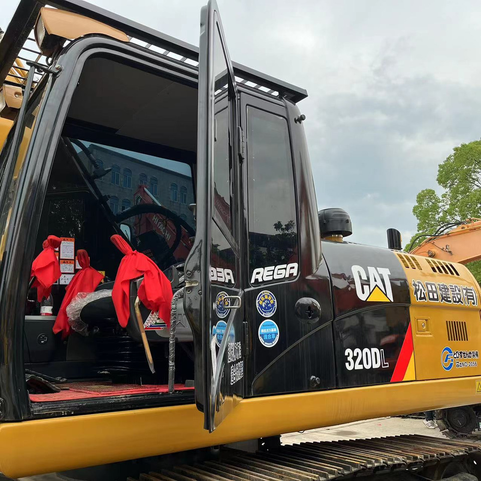 CAT320DL EXCAVATOR - Гусеничный экскаватор: фото 2 CAT320DL EXCAVATOR - Гусеничный экскаватор: фото 2