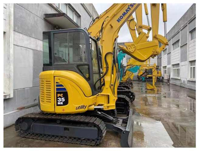Competitive Price Used Komatsu Excavator PC35 PC55MR2 excellent condition Komatsu pc35mr Excavator - Гусеничный экскаватор: фото 1 Competitive Price Used Komatsu Excavator PC35 PC55MR2 excellent condition Komatsu pc35mr Excavator - Гусеничный экскаватор: фото 1