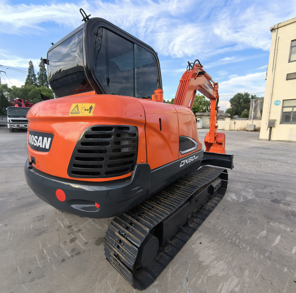 Doosan Dx60 Crawler Excavator - Гусеничный экскаватор: фото 2 Doosan Dx60 Crawler Excavator - Гусеничный экскаватор: фото 2