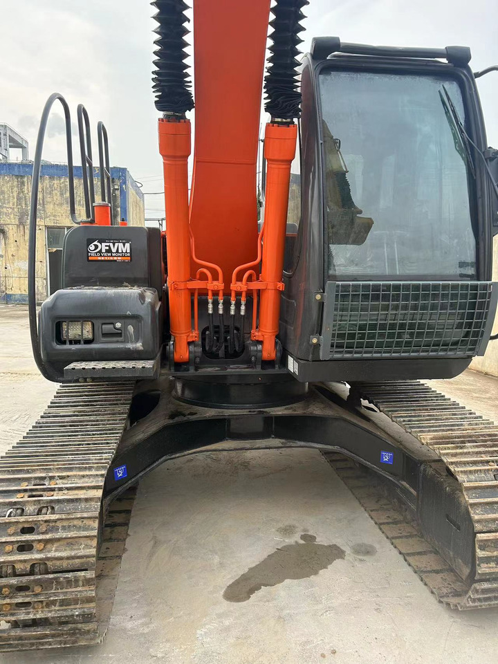 Hitachi ZX120 Excavator - Гусеничный экскаватор: фото 5 Hitachi ZX120 Excavator - Гусеничный экскаватор: фото 5
