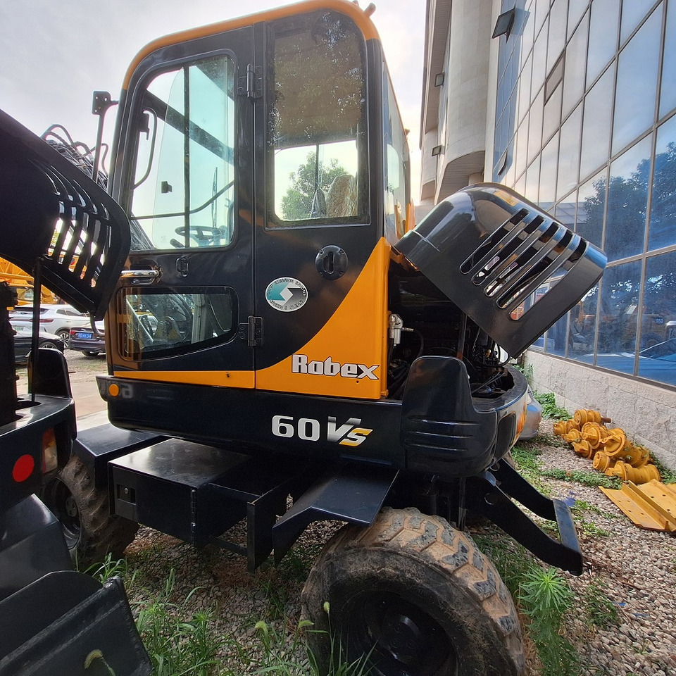 Hyundai 60vs excavator - Колёсный экскаватор: фото 5 Hyundai 60vs excavator - Колёсный экскаватор: фото 5