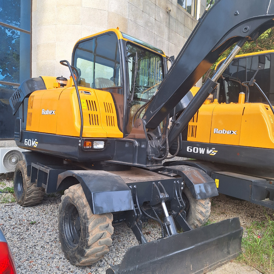 Hyundai 60vs excavator - Колёсный экскаватор: фото 4 Hyundai 60vs excavator - Колёсный экскаватор: фото 4