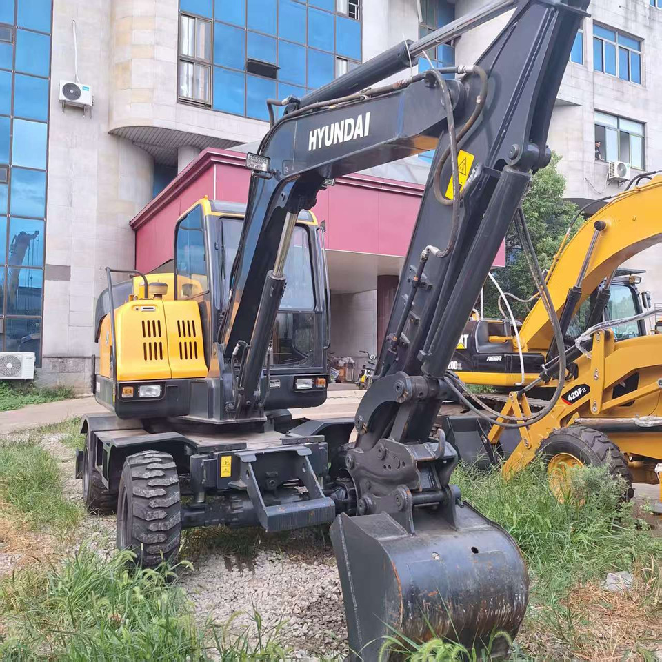 Hyundai HW60 excavator - Колёсный экскаватор: фото 5 Hyundai HW60 excavator - Колёсный экскаватор: фото 5