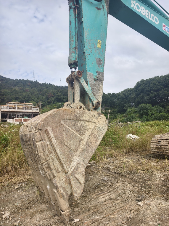 Kobelco SK200-8 excavator - Гусеничный экскаватор: фото 3 Kobelco SK200-8 excavator - Гусеничный экскаватор: фото 3