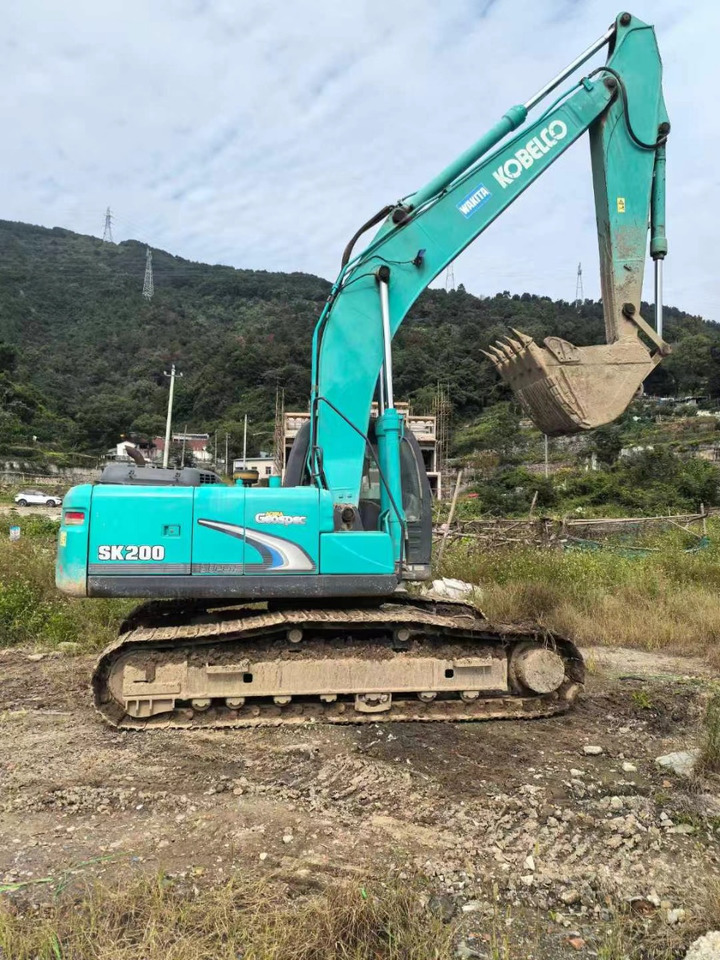 Kobelco SK200-8 excavator - Гусеничный экскаватор: фото 1 Kobelco SK200-8 excavator - Гусеничный экскаватор: фото 1
