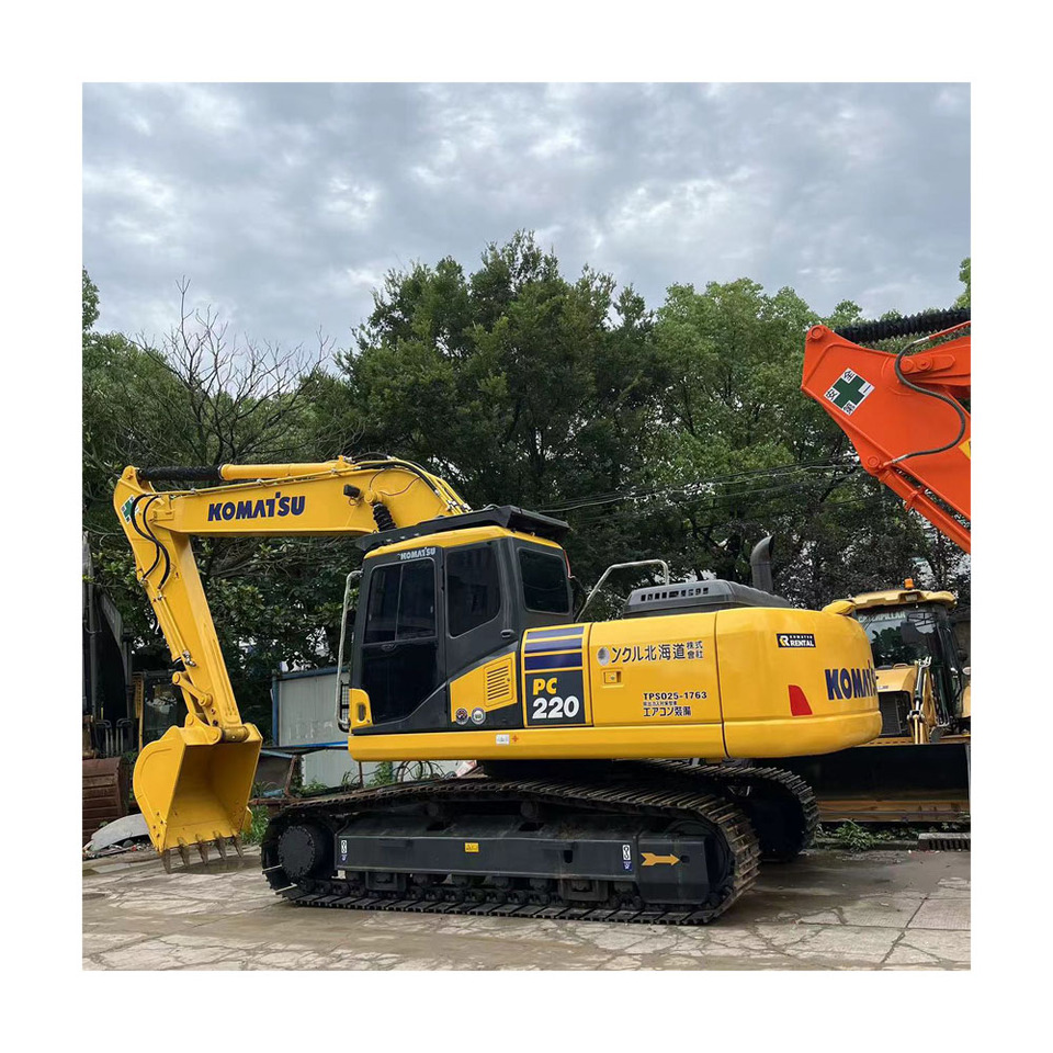 Komatsu PC 220-8 Excavator - Гусеничный экскаватор: фото 1 Komatsu PC 220-8 Excavator - Гусеничный экскаватор: фото 1