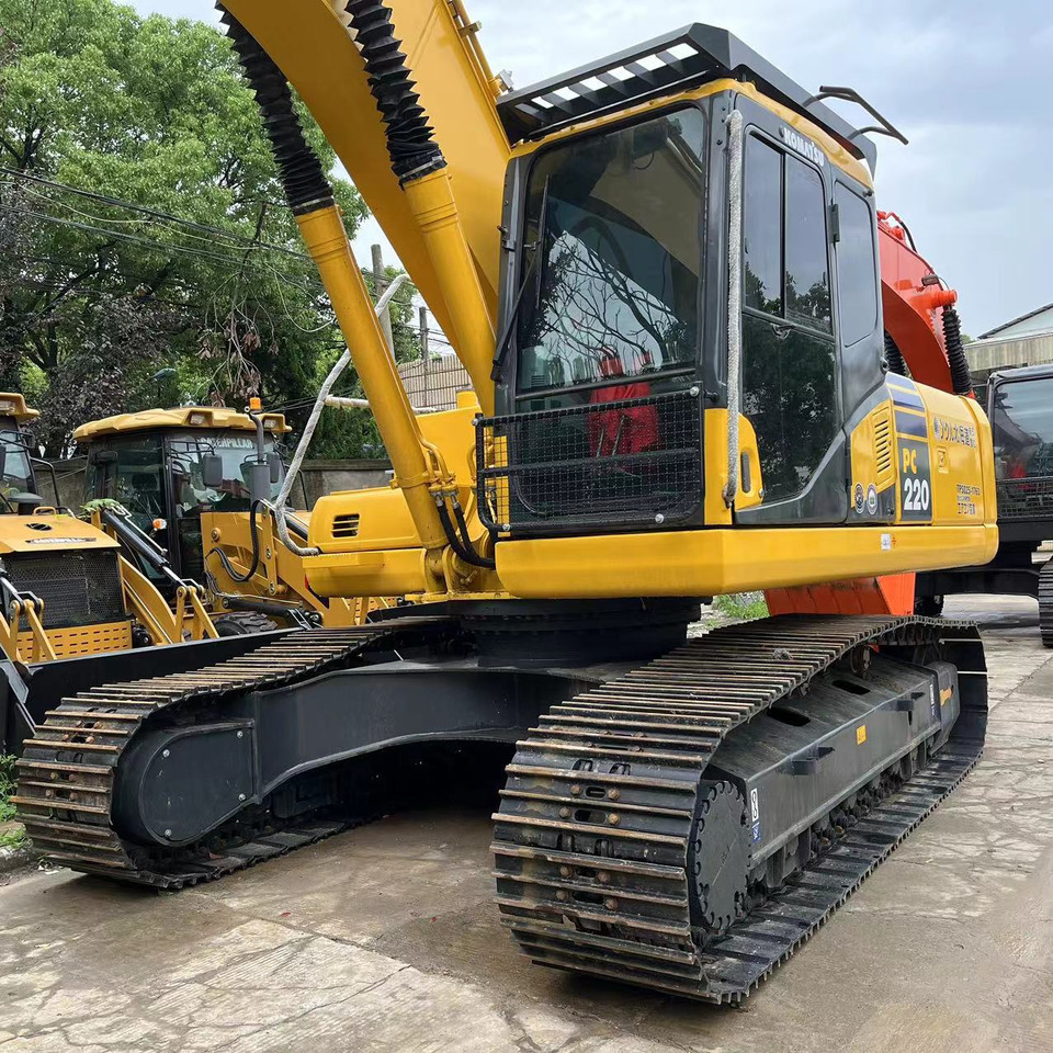 Komatsu PC 220-8 Excavator - Гусеничный экскаватор: фото 3 Komatsu PC 220-8 Excavator - Гусеничный экскаватор: фото 3
