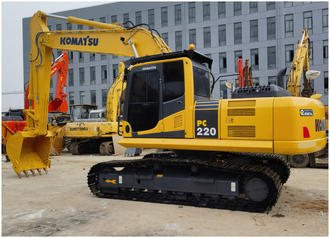 Komatsu PC 220-8 Excavator - Гусеничный экскаватор: фото 3 Komatsu PC 220-8 Excavator - Гусеничный экскаватор: фото 3