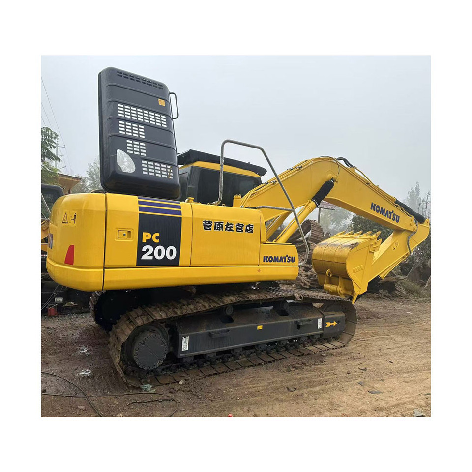 Komatsu PC200-7 excavator - Гусеничный экскаватор: фото 1 Komatsu PC200-7 excavator - Гусеничный экскаватор: фото 1
