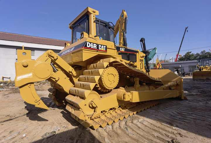Original Japan Caterpillar Construction Used CAT D6R Crawler Bulldozer Used Bulldozers D6R for sale - Бульдозер: фото 3 Original Japan Caterpillar Construction Used CAT D6R Crawler Bulldozer Used Bulldozers D6R for sale - Бульдозер: фото 3