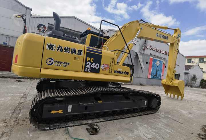 Original Japan pc240 second hand excavator high quality used excavator Japan Komatsu PC240LC-8 for sale - Гусеничный экскаватор: фото 5 Original Japan pc240 second hand excavator high quality used excavator Japan Komatsu PC240LC-8 for sale - Гусеничный экскаватор: фото 5
