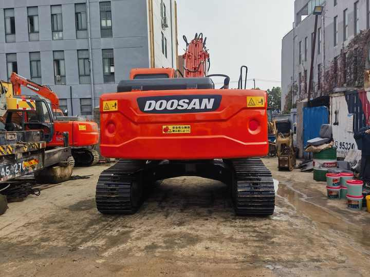 South Korea Used Crawler Hydraulic Excavator Doosan Excavadora DX225LC DX225 Excavator In Stock For Sale - Гусеничный экскаватор: фото 3 South Korea Used Crawler Hydraulic Excavator Doosan Excavadora DX225LC DX225 Excavator In Stock For Sale - Гусеничный экскаватор: фото 3