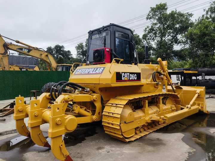 Used crawler bulldozer for high quality used cat bulldozer low price and hot sales CAT D6G bulldozer - Бульдозер: фото 4 Used crawler bulldozer for high quality used cat bulldozer low price and hot sales CAT D6G bulldozer - Бульдозер: фото 4