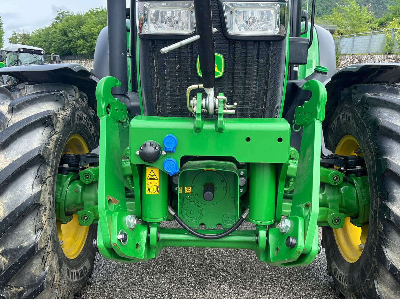 JOHN DEERE 5115R - Трактор: фото 4 JOHN DEERE 5115R - Трактор: фото 4