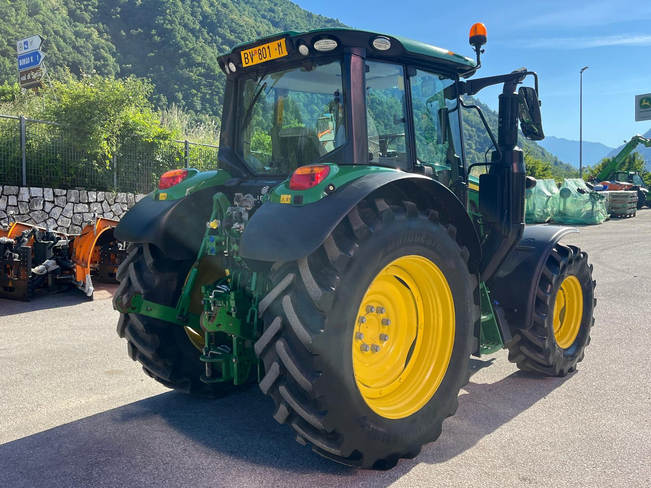 Трактор JOHN DEERE 6100M: фото 6