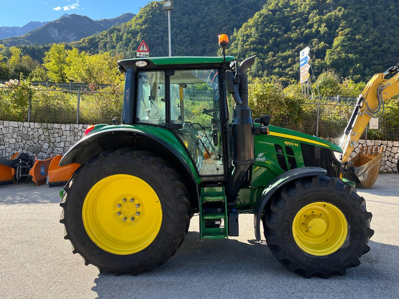 JOHN DEERE 6120 M - Трактор: фото 5 JOHN DEERE 6120 M - Трактор: фото 5