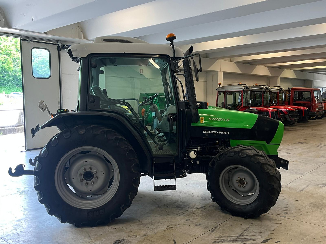 TRATTORE DEUTZ-FAHR 5100.4 D - Трактор: фото 4 TRATTORE DEUTZ-FAHR 5100.4 D - Трактор: фото 4