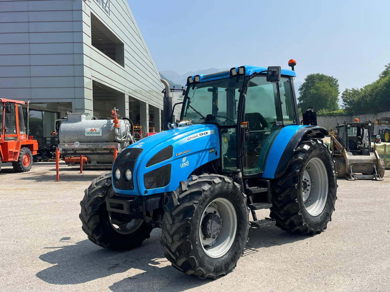 TRATTORE LANDINI GHIBLI 90 - Трактор: фото 2 TRATTORE LANDINI GHIBLI 90 - Трактор: фото 2