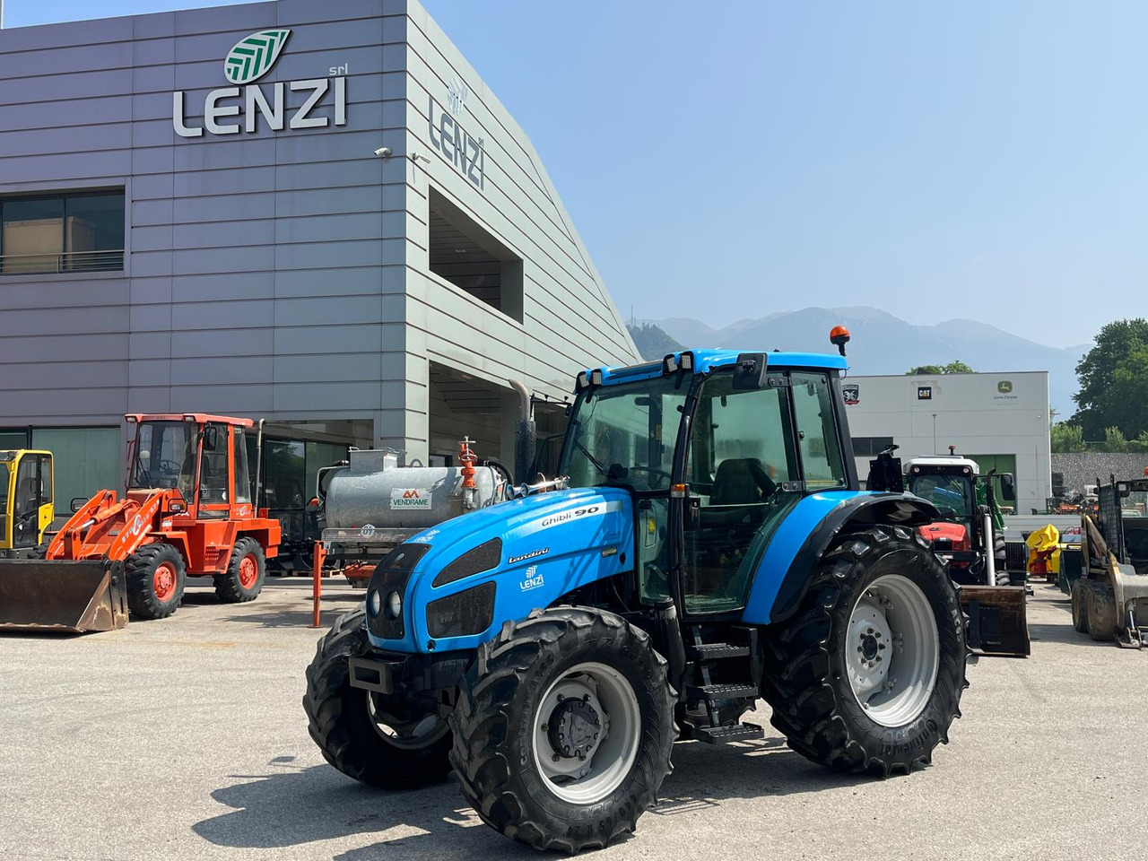 TRATTORE LANDINI GHIBLI 90 - Трактор: фото 1 TRATTORE LANDINI GHIBLI 90 - Трактор: фото 1