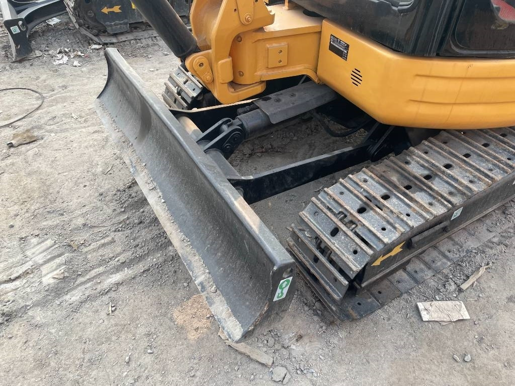 CAT 303 - Мини-экскаватор: фото 3 CAT 303 - Мини-экскаватор: фото 3
