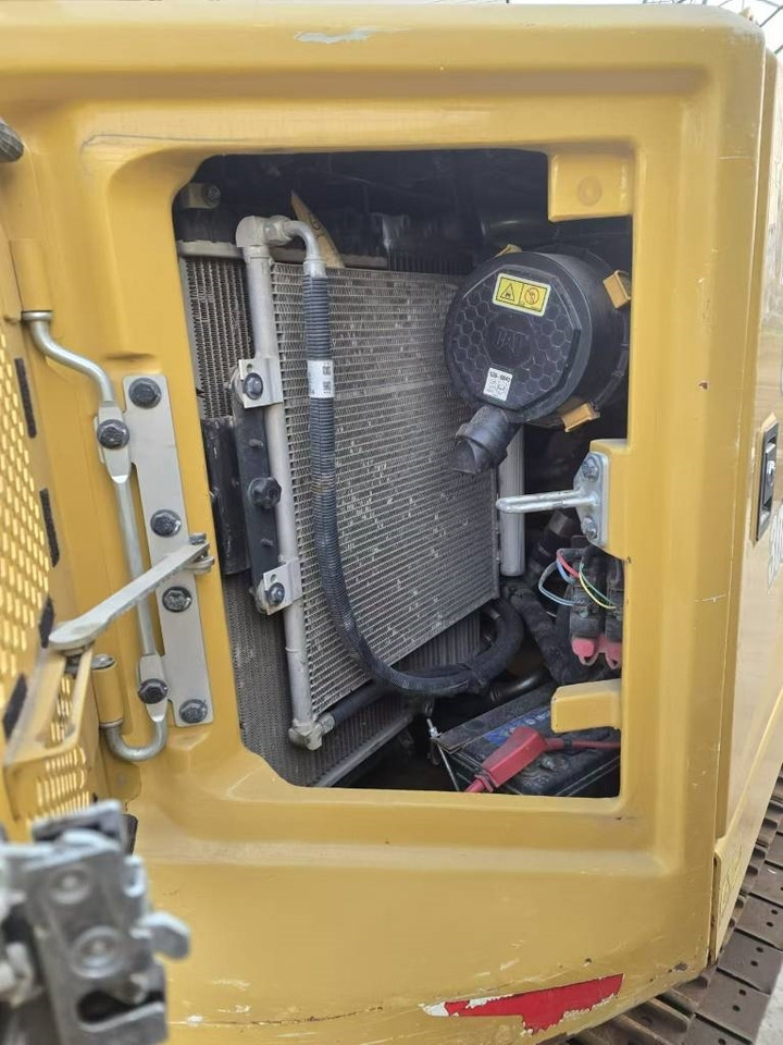CAT 306 - Мини-экскаватор: фото 3 CAT 306 - Мини-экскаватор: фото 3