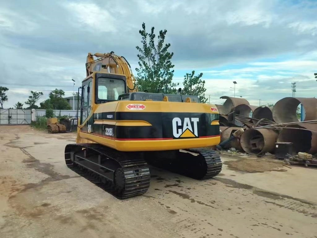 CAT 320 B L - Гусеничный экскаватор: фото 1 CAT 320 B L - Гусеничный экскаватор: фото 1