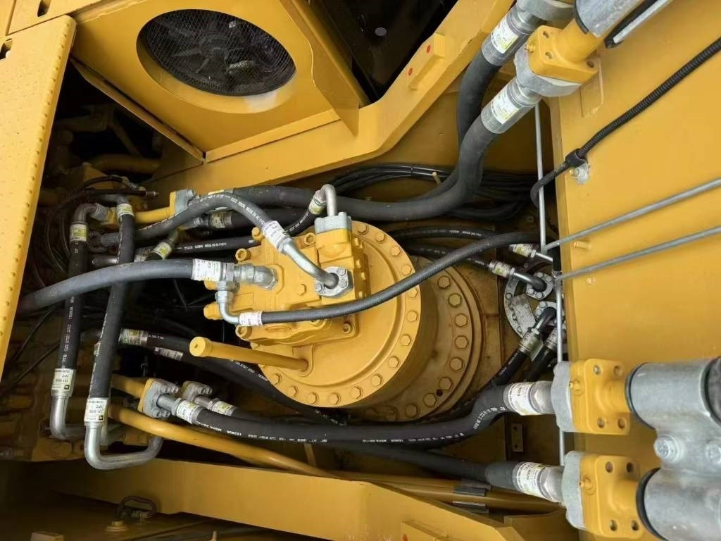 CAT 330 - Гусеничный экскаватор: фото 2 CAT 330 - Гусеничный экскаватор: фото 2