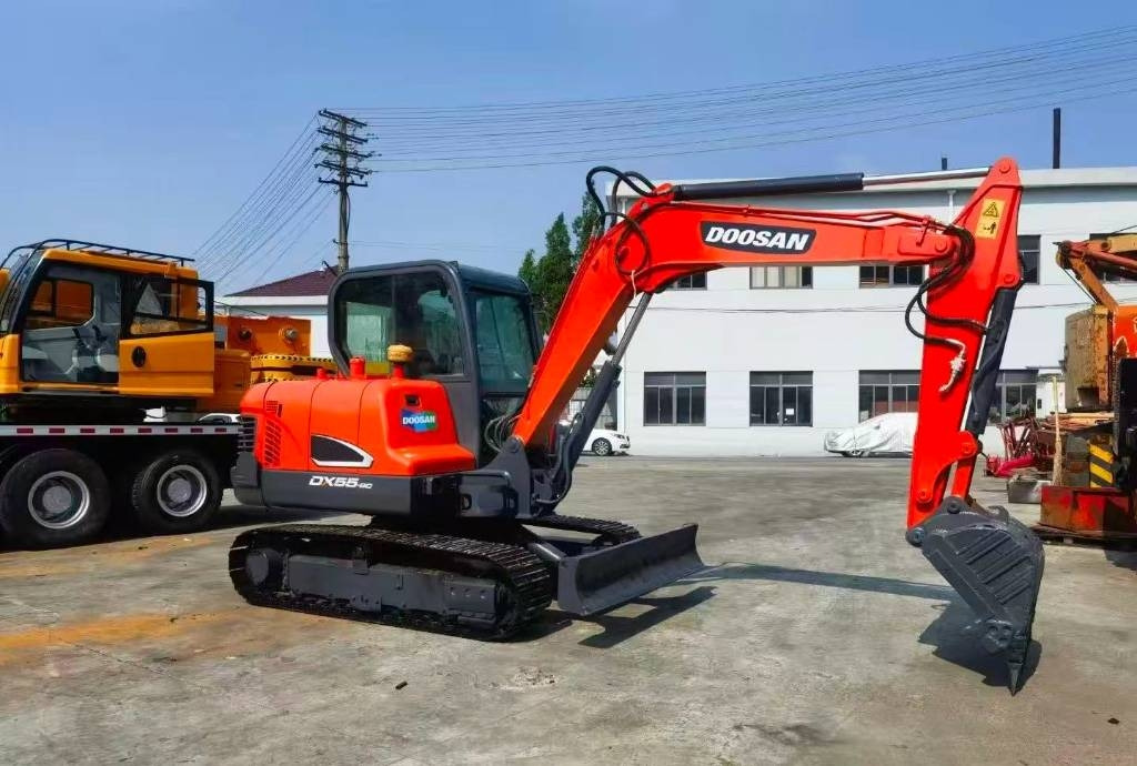 Doosan DH 55 - Мини-экскаватор: фото 1 Doosan DH 55 - Мини-экскаватор: фото 1