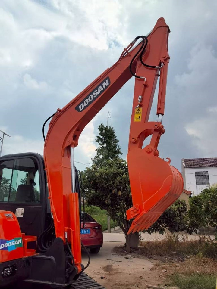 Doosan DH 60-7 - Мини-экскаватор: фото 4 Doosan DH 60-7 - Мини-экскаватор: фото 4