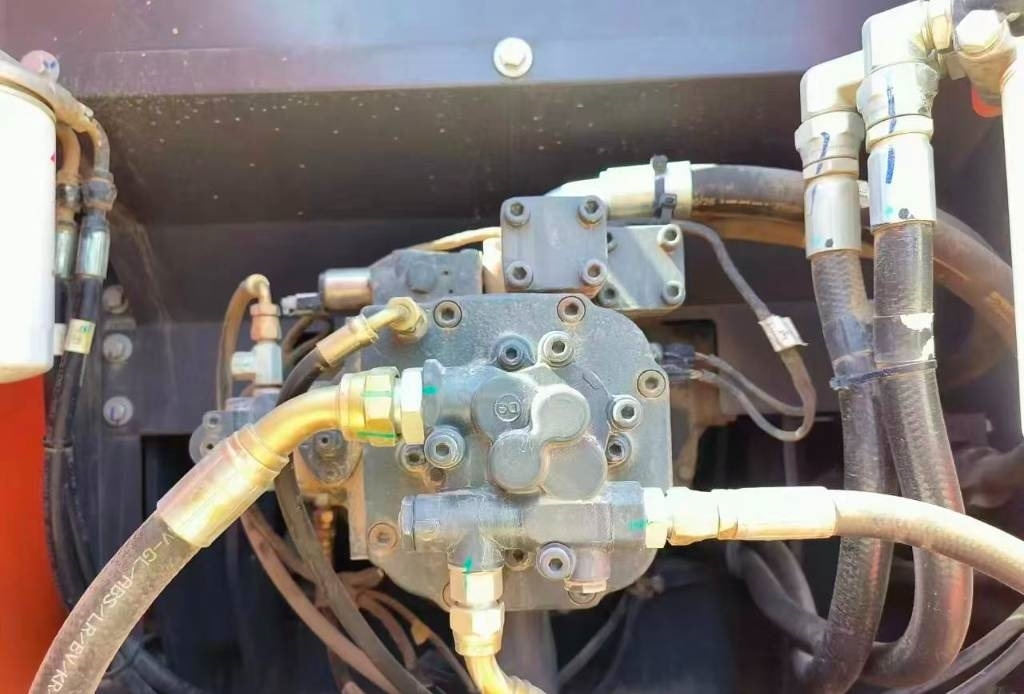 Гусеничный экскаватор Doosan DX 200: фото 19 Гусеничный экскаватор Doosan DX 200: фото 19