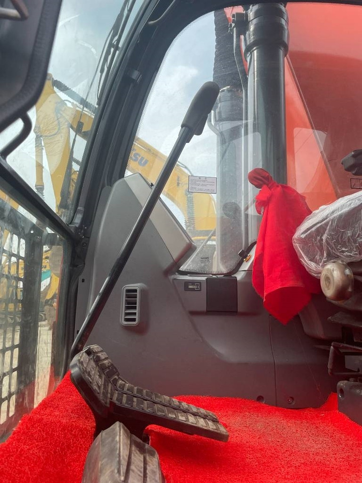 Doosan DX 220 LC-9C - Гусеничный экскаватор: фото 5 Doosan DX 220 LC-9C - Гусеничный экскаватор: фото 5