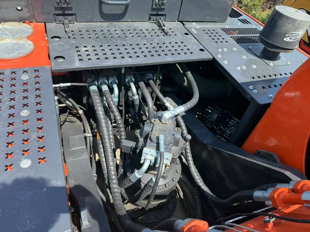 Doosan DX 340  - Гусеничный экскаватор: фото 2 Doosan DX 340  - Гусеничный экскаватор: фото 2