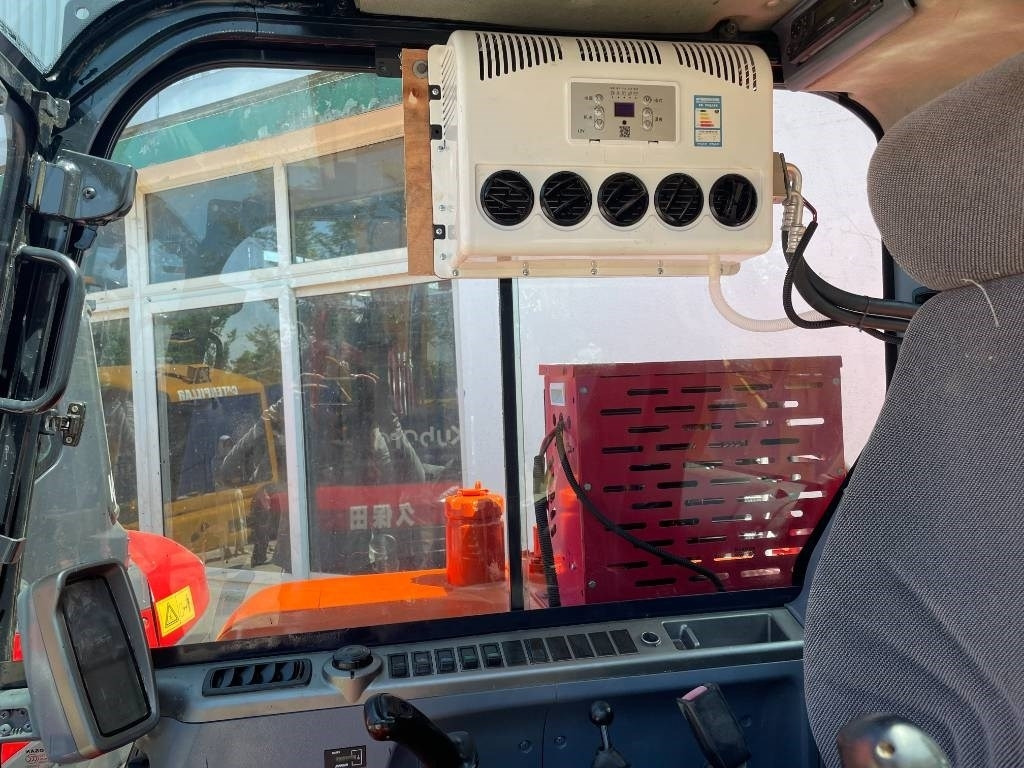 Гусеничный экскаватор Doosan DX 60: фото 15 Гусеничный экскаватор Doosan DX 60: фото 15