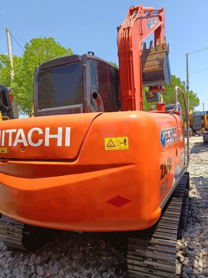 Hitachi 60 - Гусеничный экскаватор: фото 5 Hitachi 60 - Гусеничный экскаватор: фото 5