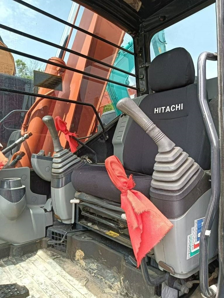 Hitachi ZX 70  - Мини-экскаватор: фото 4 Hitachi ZX 70  - Мини-экскаватор: фото 4