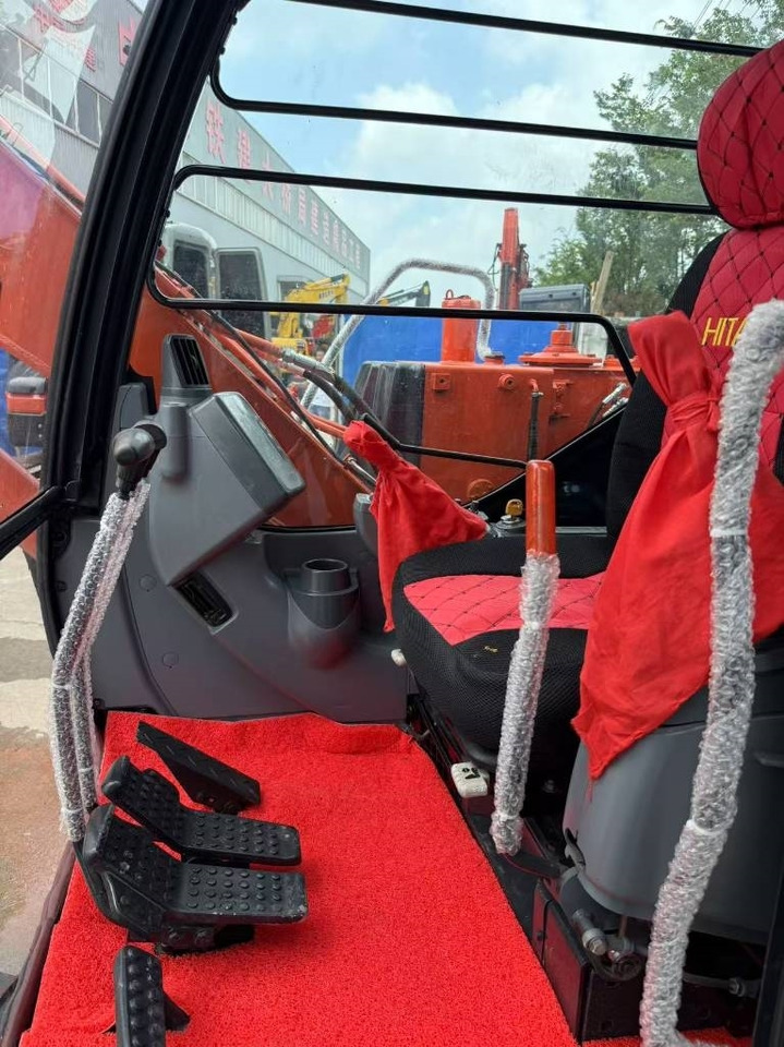 Hitachi Zaxis 60 - Гусеничный экскаватор: фото 5 Hitachi Zaxis 60 - Гусеничный экскаватор: фото 5