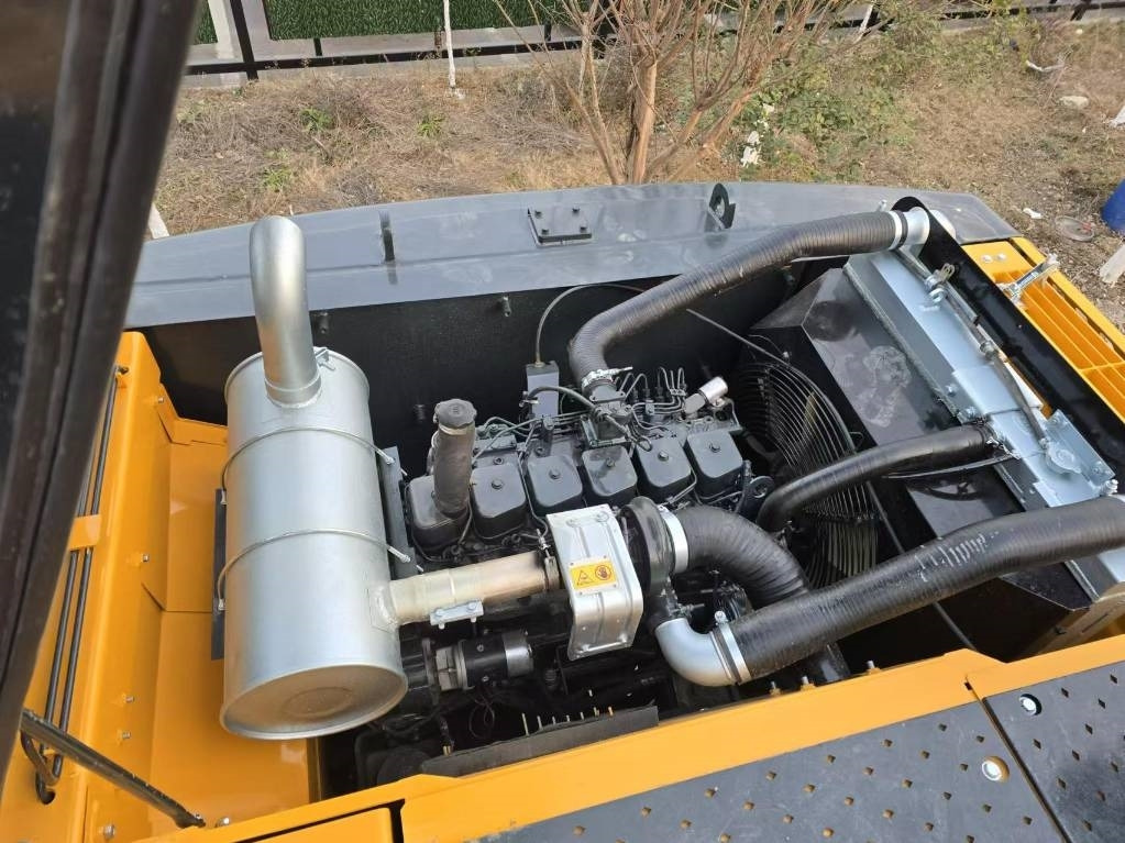 Hyundai 220LC-9S - Гусеничный экскаватор: фото 4 Hyundai 220LC-9S - Гусеничный экскаватор: фото 4