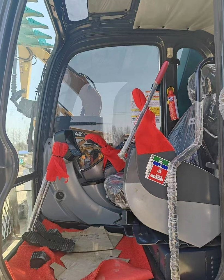 Kobelco SK 75 - Гусеничный экскаватор: фото 2 Kobelco SK 75 - Гусеничный экскаватор: фото 2