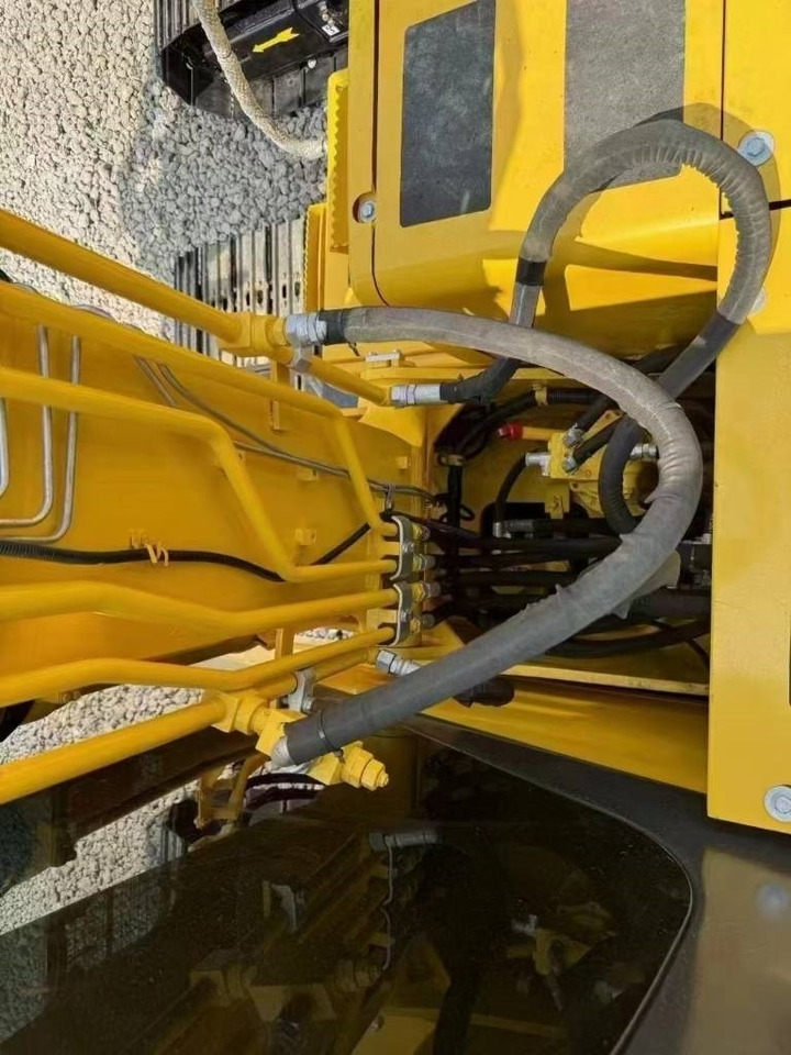 Гусеничный экскаватор Komatsu PC 130: фото 9 Гусеничный экскаватор Komatsu PC 130: фото 9