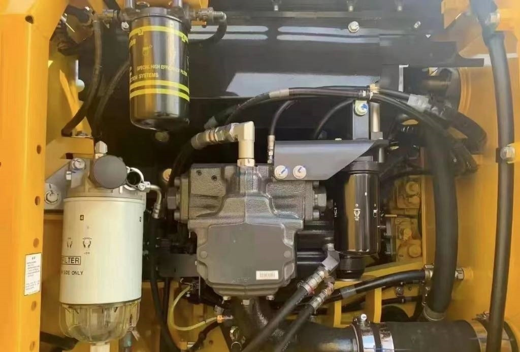 Komatsu PC 200-8 - Гусеничный экскаватор: фото 5 Komatsu PC 200-8 - Гусеничный экскаватор: фото 5