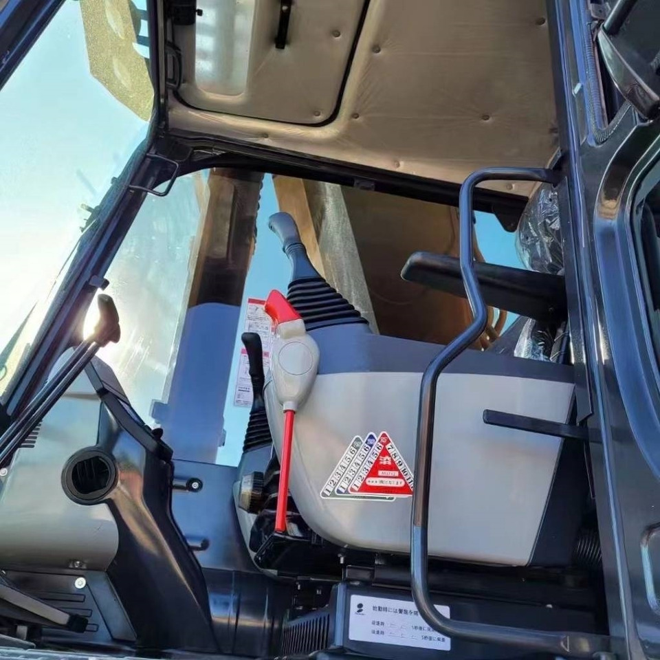 Komatsu PC 450  - Гусеничный экскаватор: фото 2 Komatsu PC 450  - Гусеничный экскаватор: фото 2