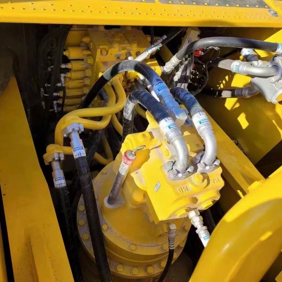 Komatsu PC 450 - Гусеничный экскаватор: фото 5 Komatsu PC 450 - Гусеничный экскаватор: фото 5